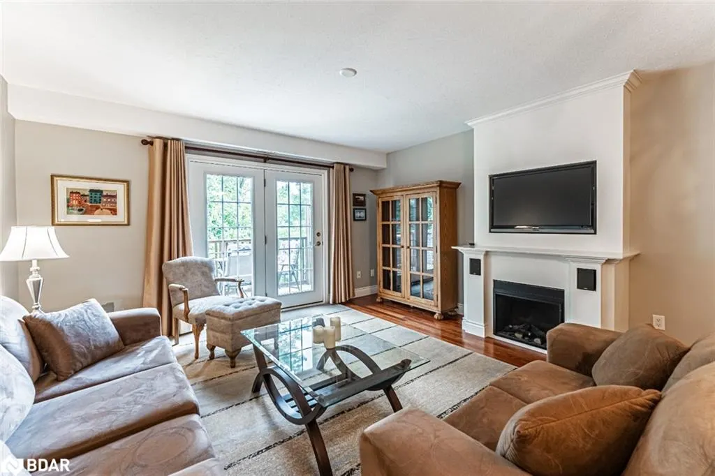222 Steel Street, #7