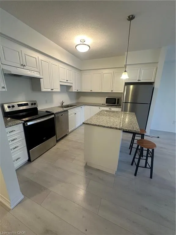 261 Woodbine Avenue, #E11