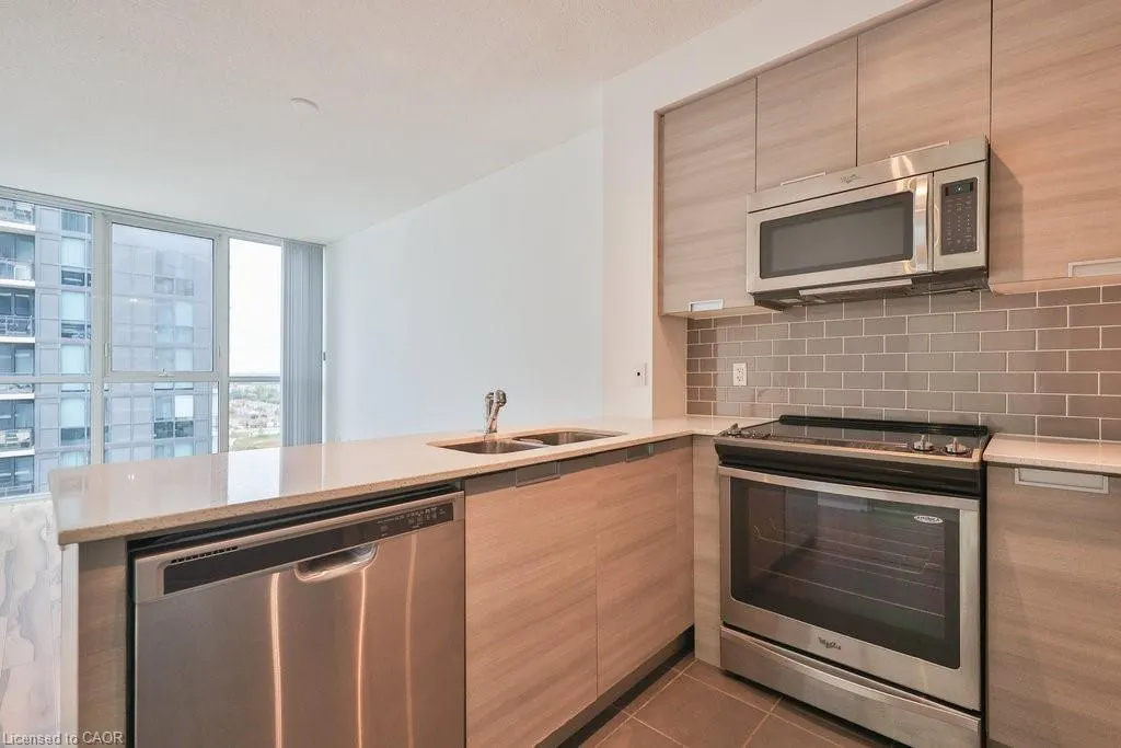 55 Eglinton Avenue W, #1610