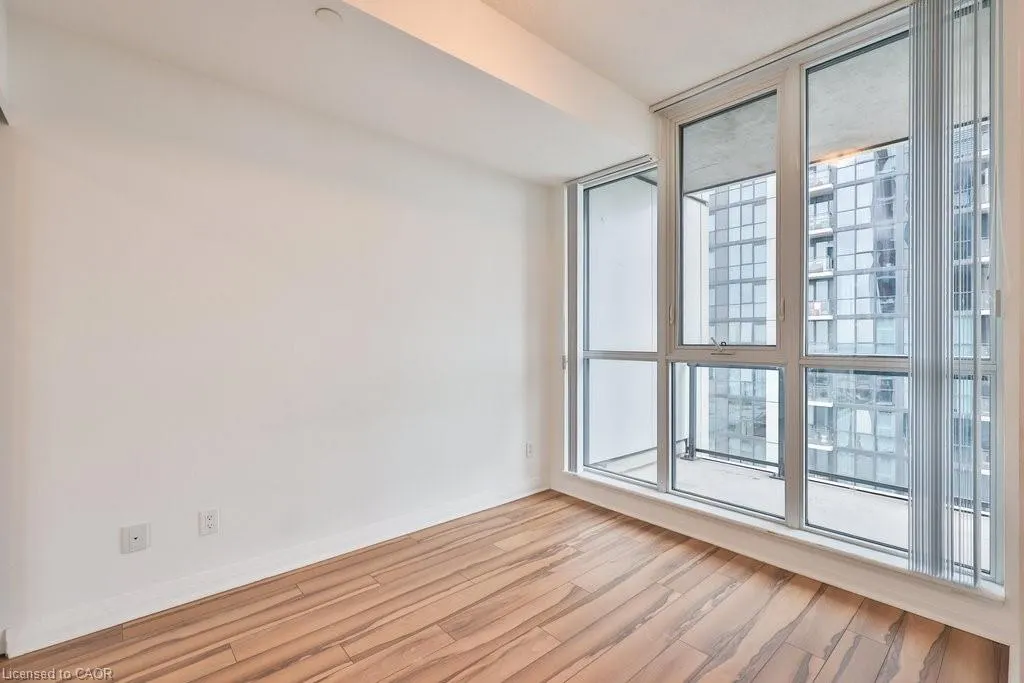 55 Eglinton Avenue W, #1610