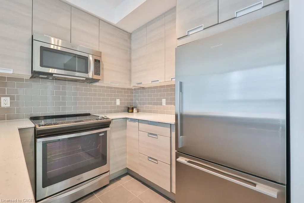 55 Eglinton Avenue W, #1610