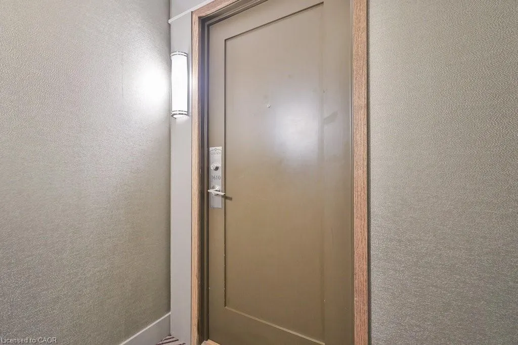55 Eglinton Avenue W, #1610