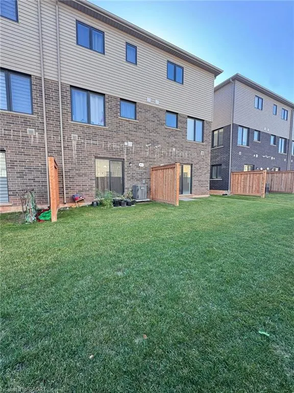 12 Radison Lane