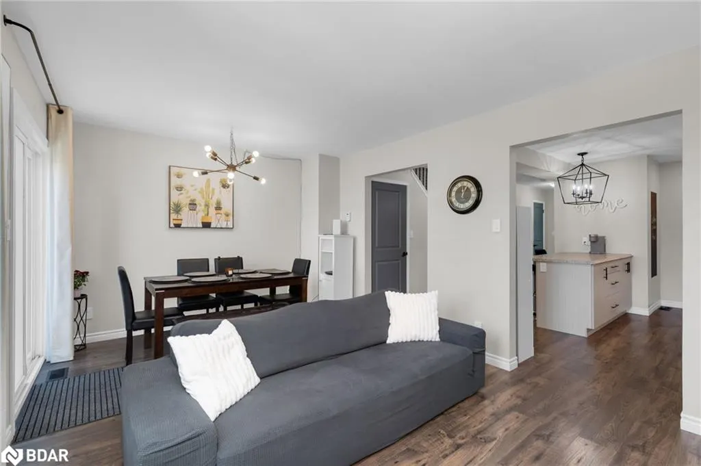 25 South Street, #123