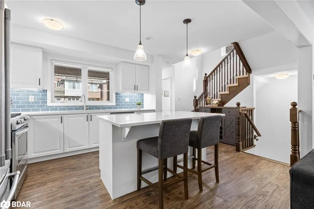 1266 Hop Place