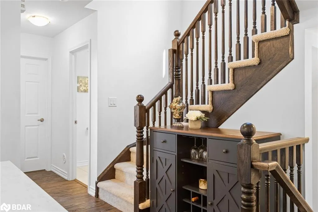 1266 Hop Place