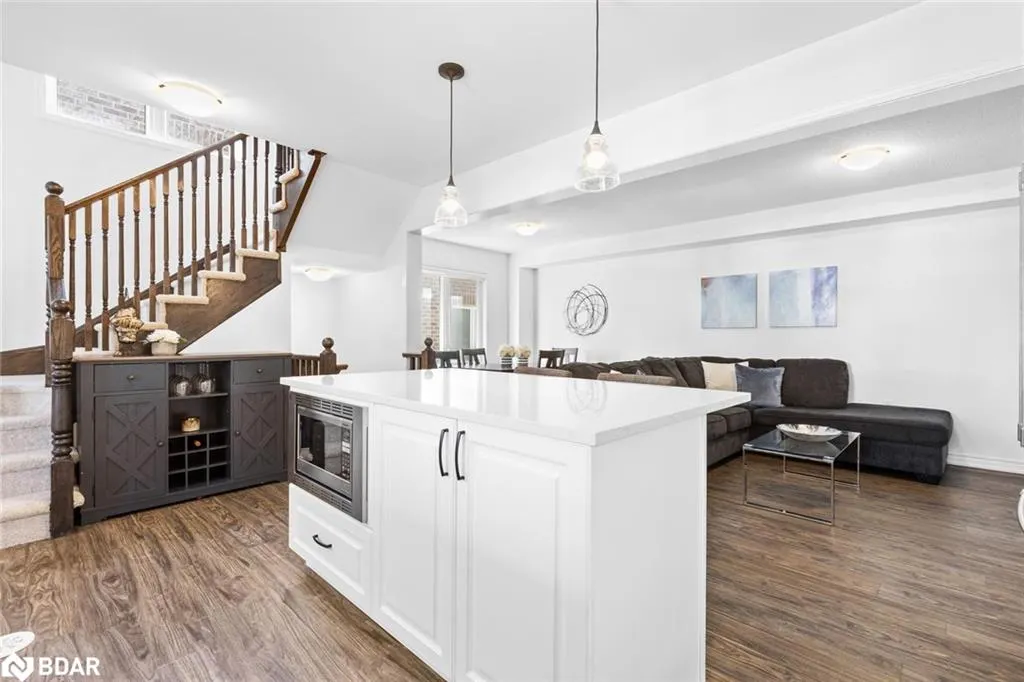 1266 Hop Place