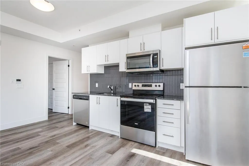 107 Roger Street, #414