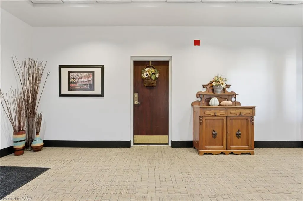262 Dundas Street E, #311