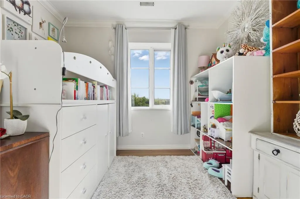 262 Dundas Street E, #311