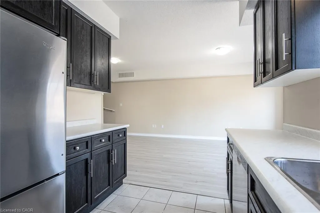 70 Willowrun Drive, #H 3