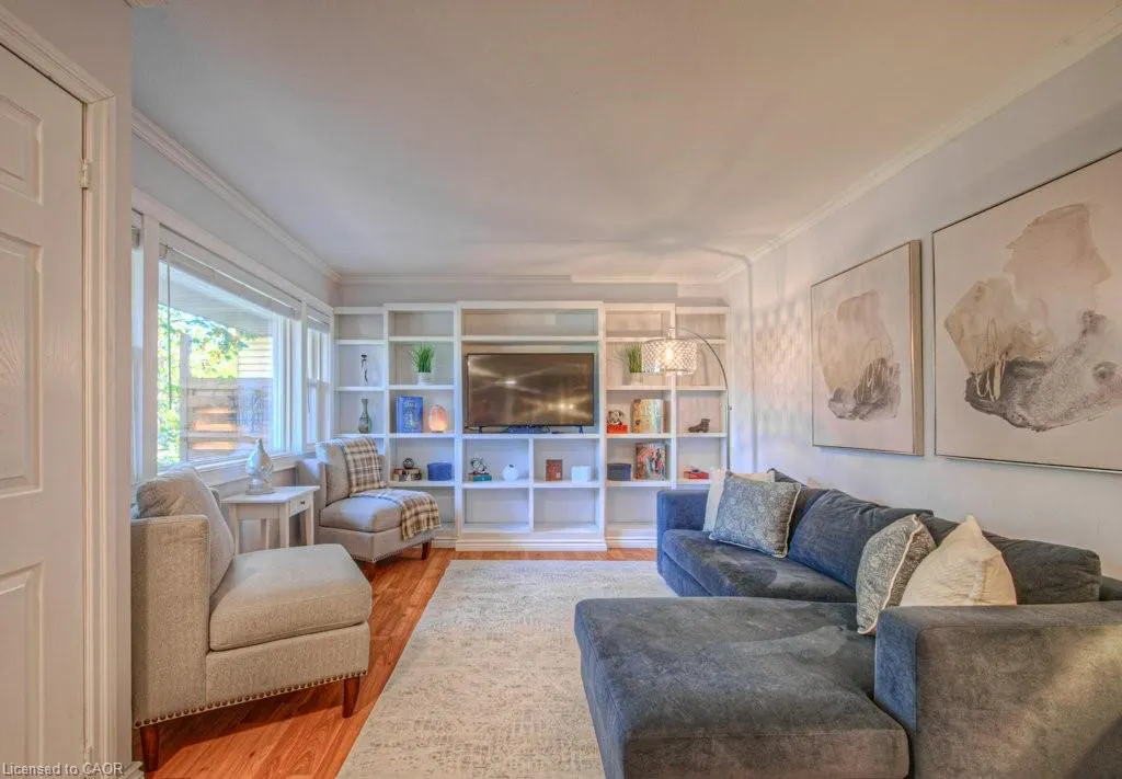 18 Hilltop Drive