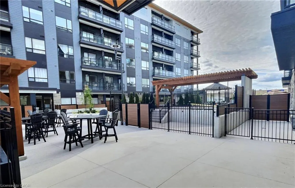243 Northfield Drive, #402