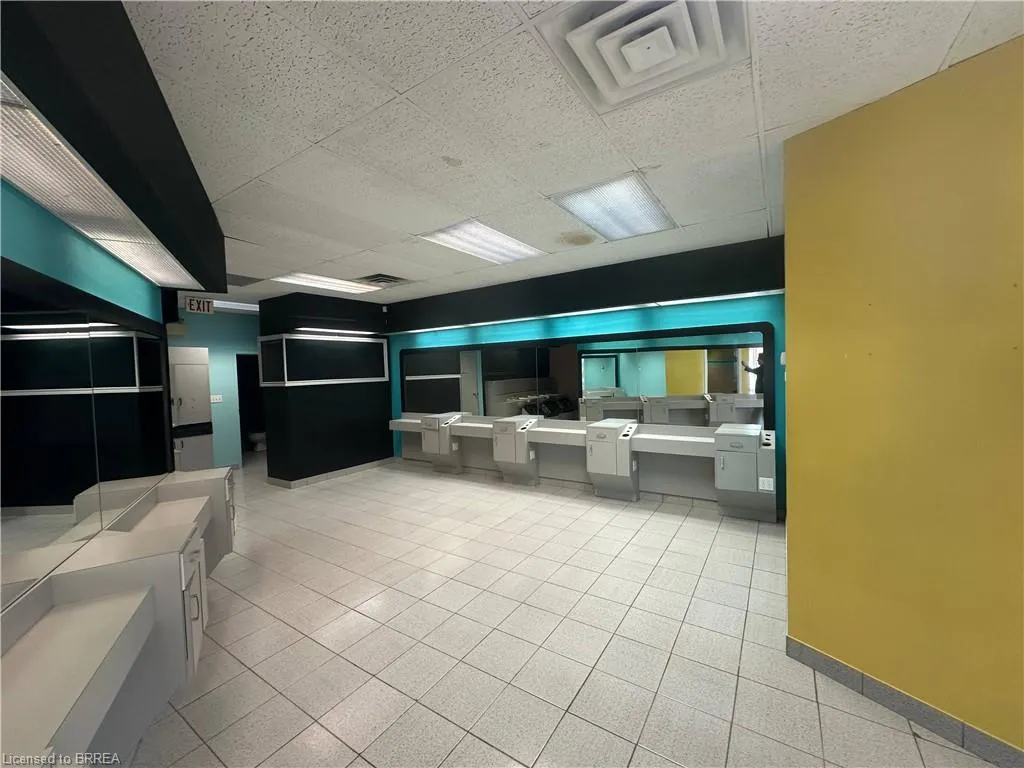 86 Mall Road, #B1