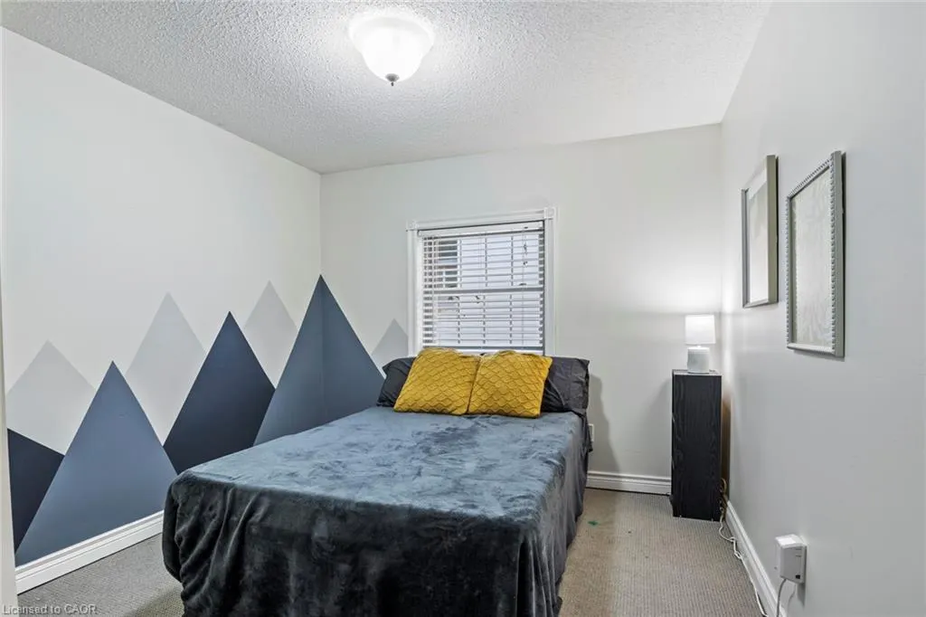 360 Waterloo Avenue, #209