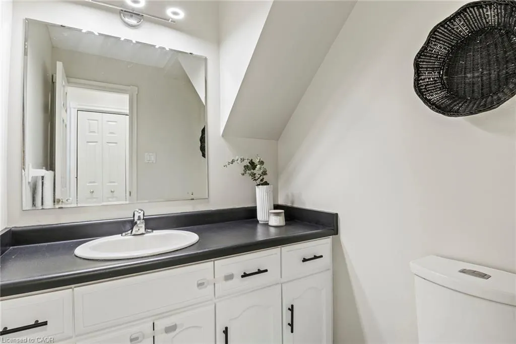 360 Waterloo Avenue, #209