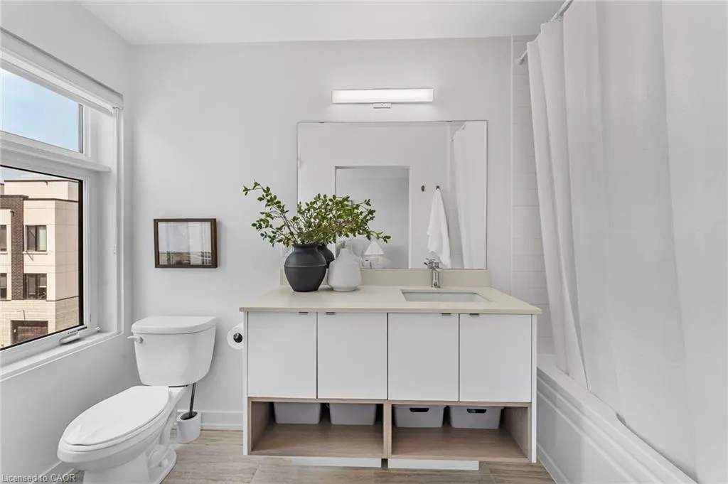 1121 Cooke Boulevard, #90