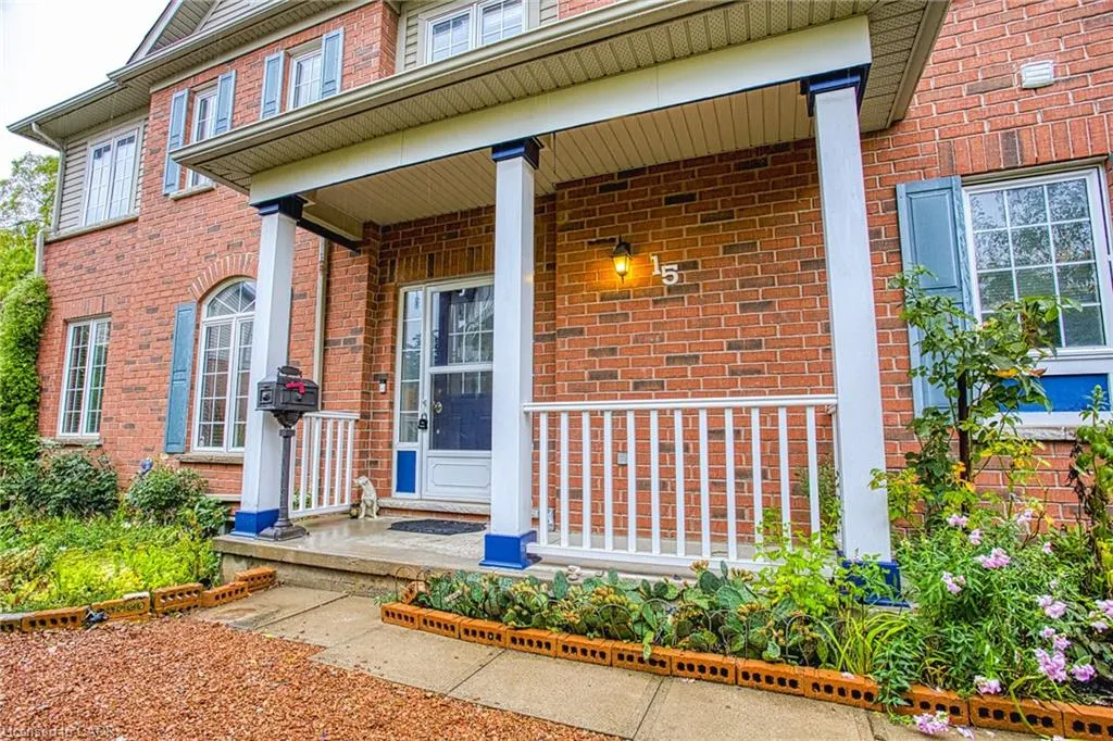 15 Chloe Street