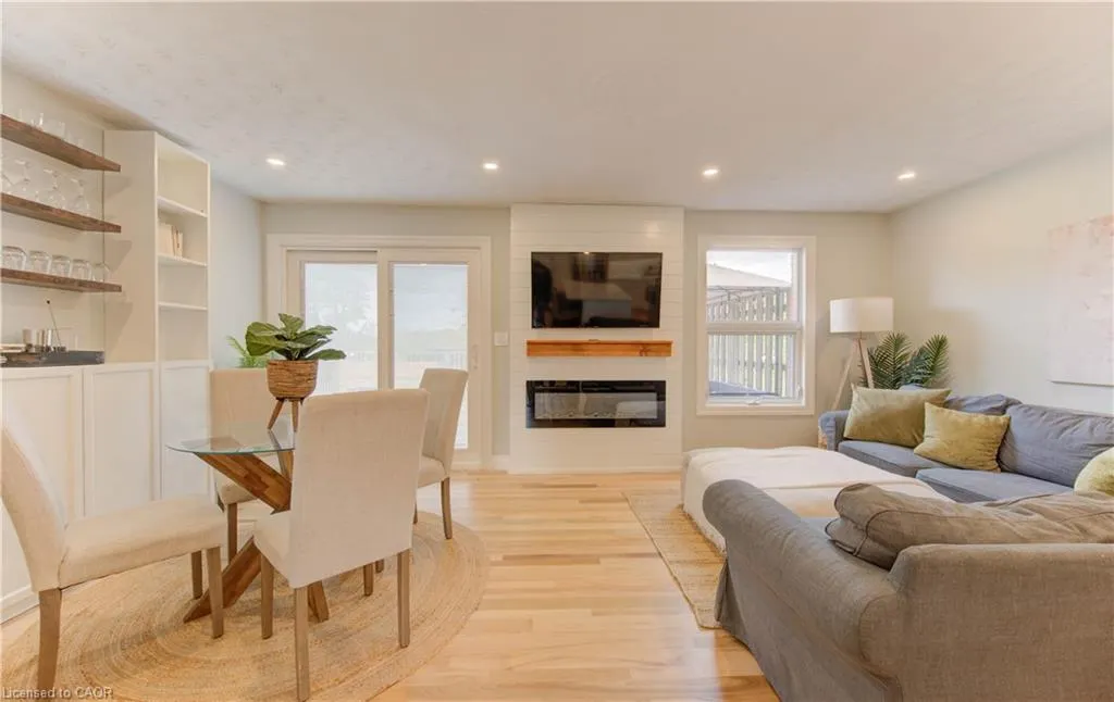 84 Montana Crescent