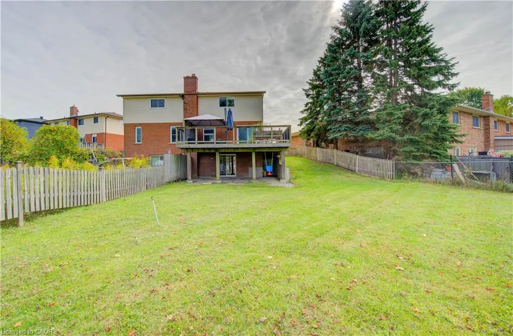 84 Montana Crescent