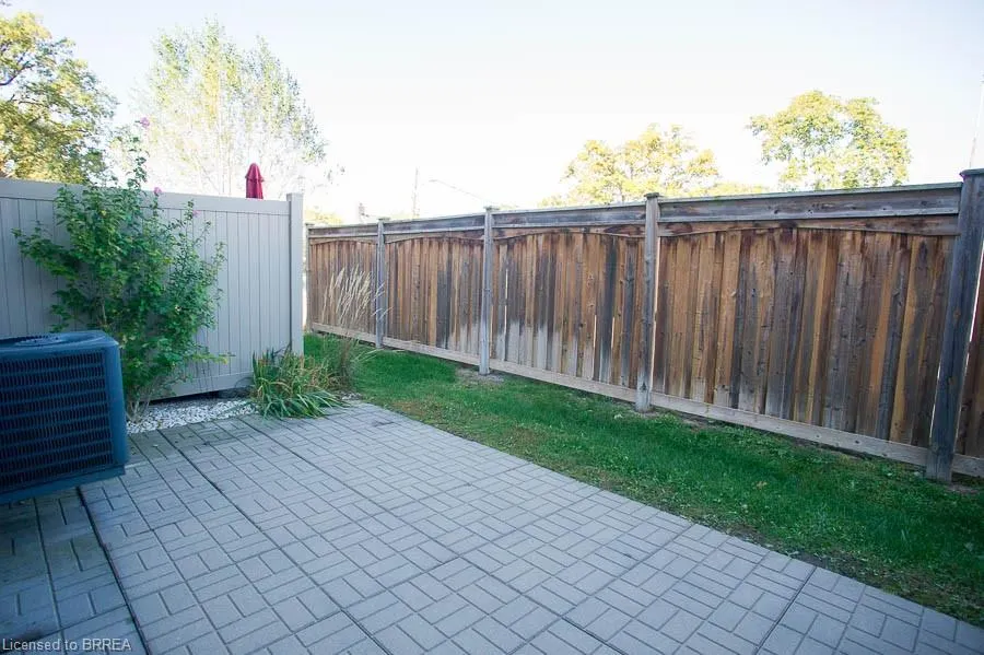 80 Willow Street, #33