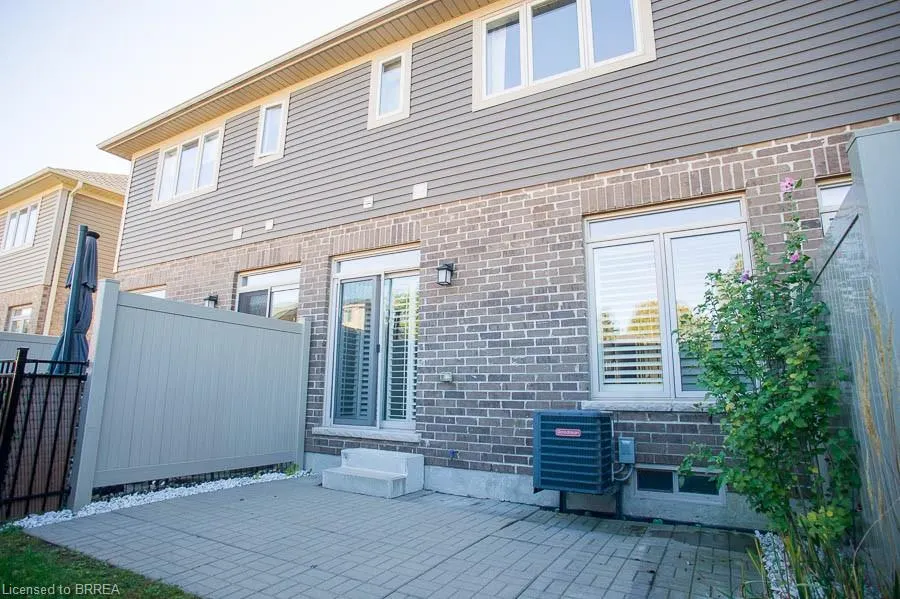 80 Willow Street, #33
