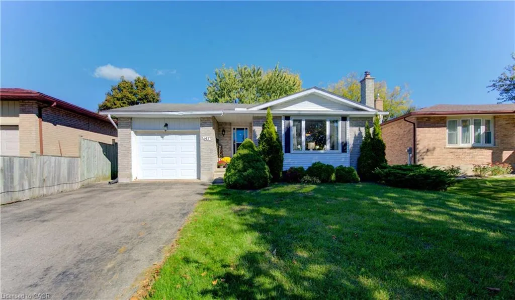 143 Clearwater Crescent