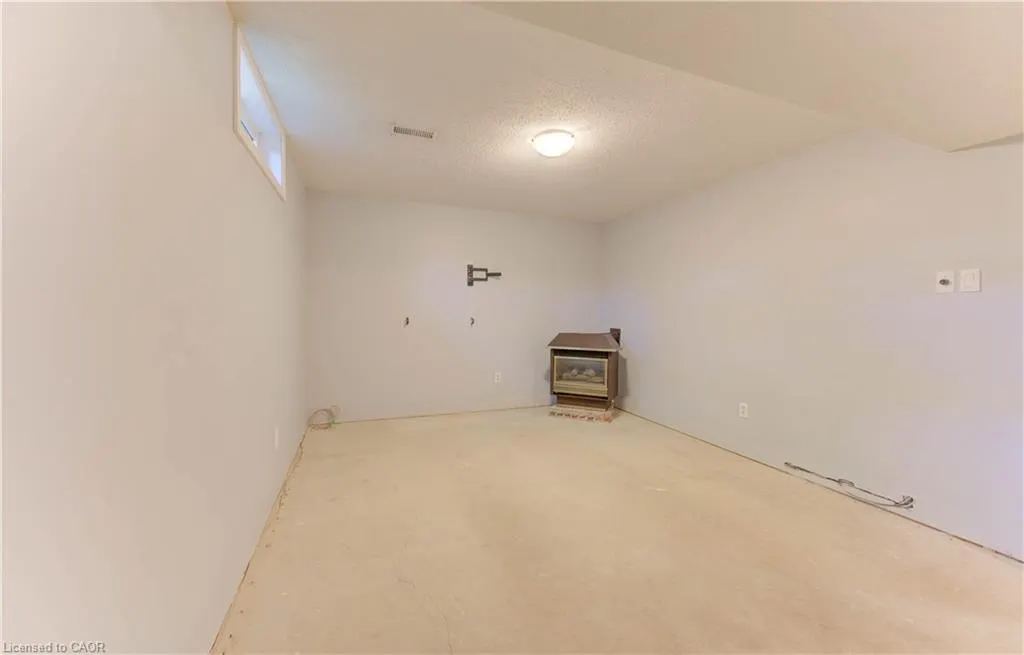 143 Clearwater Crescent