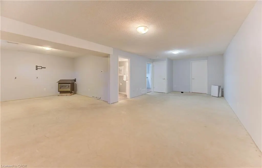 143 Clearwater Crescent