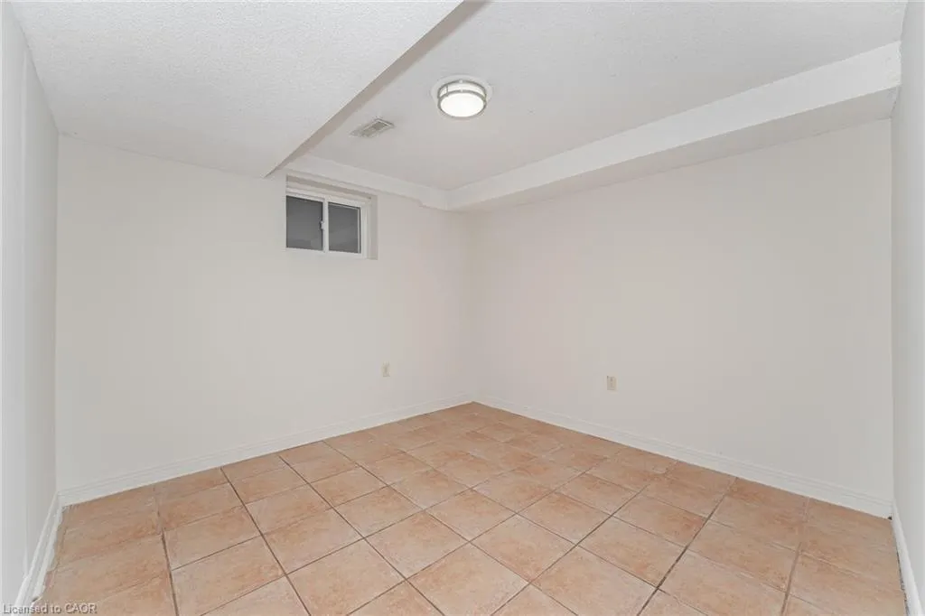 3783 Keenan Crescent