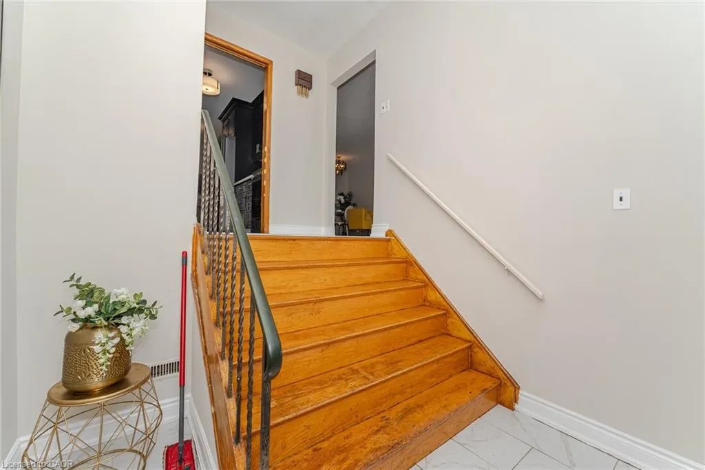 3783 Keenan Crescent