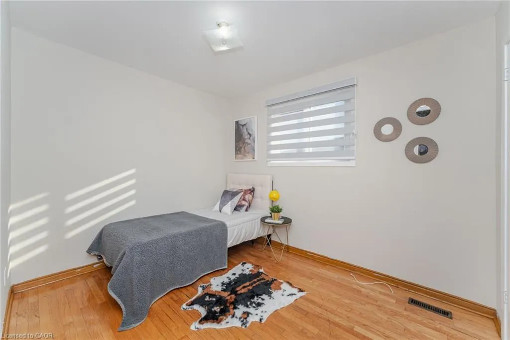 3783 Keenan Crescent