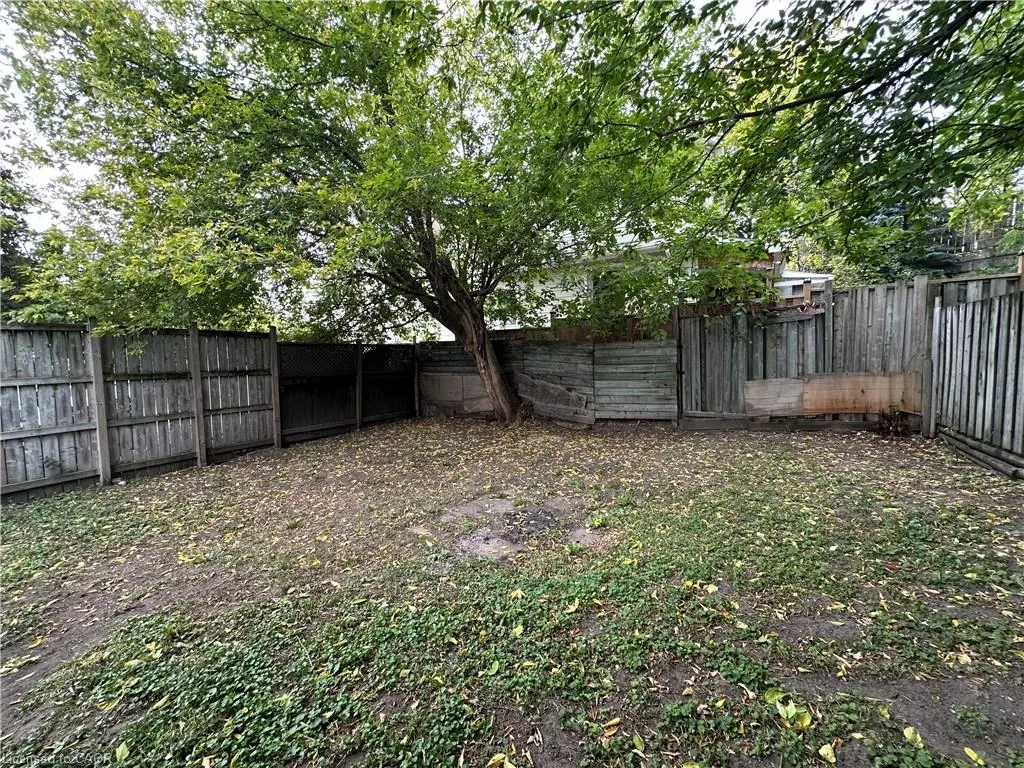 315 Simcoe Street