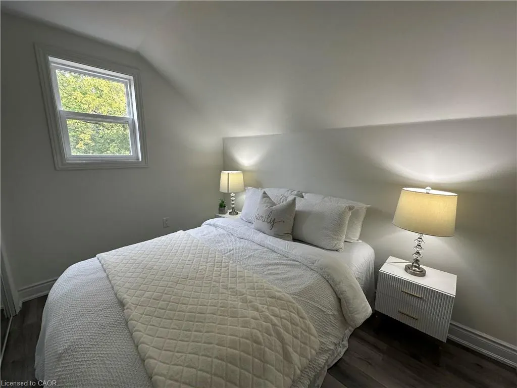 315 Simcoe Street