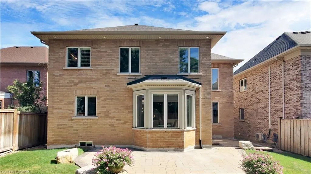 2238 Lyndhurst Drive