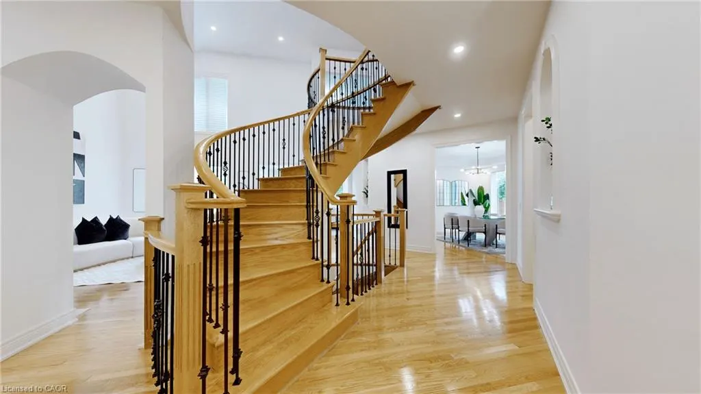 2238 Lyndhurst Drive