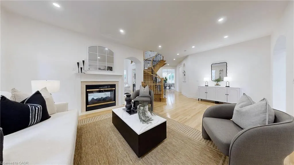 2238 Lyndhurst Drive