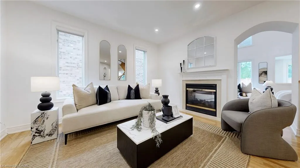 2238 Lyndhurst Drive