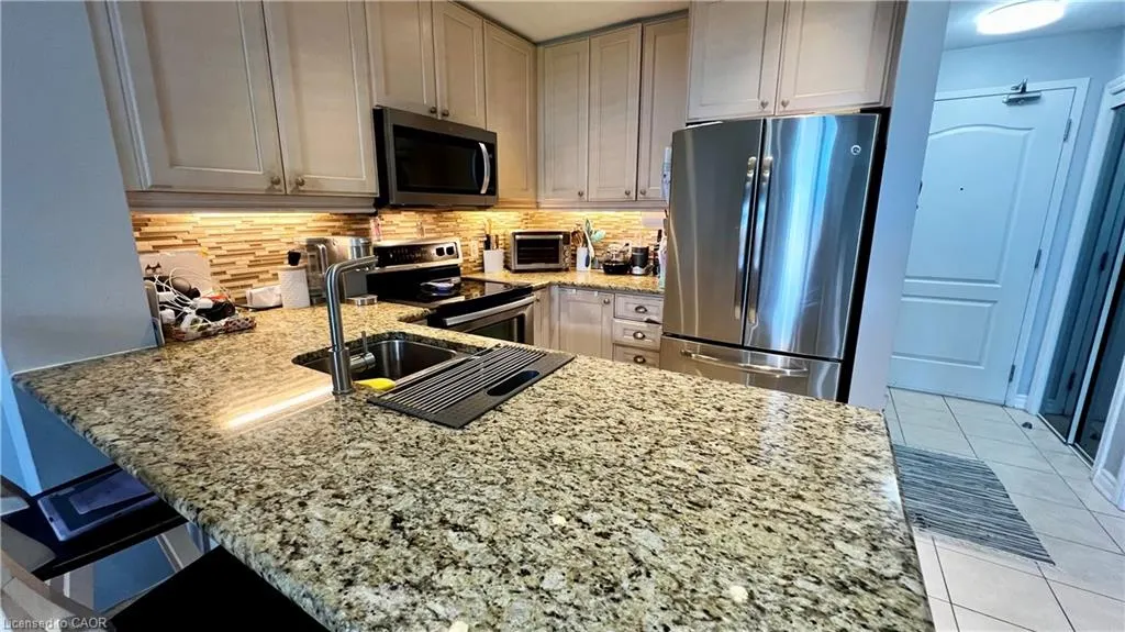 5327 Upper Middle Road, #212