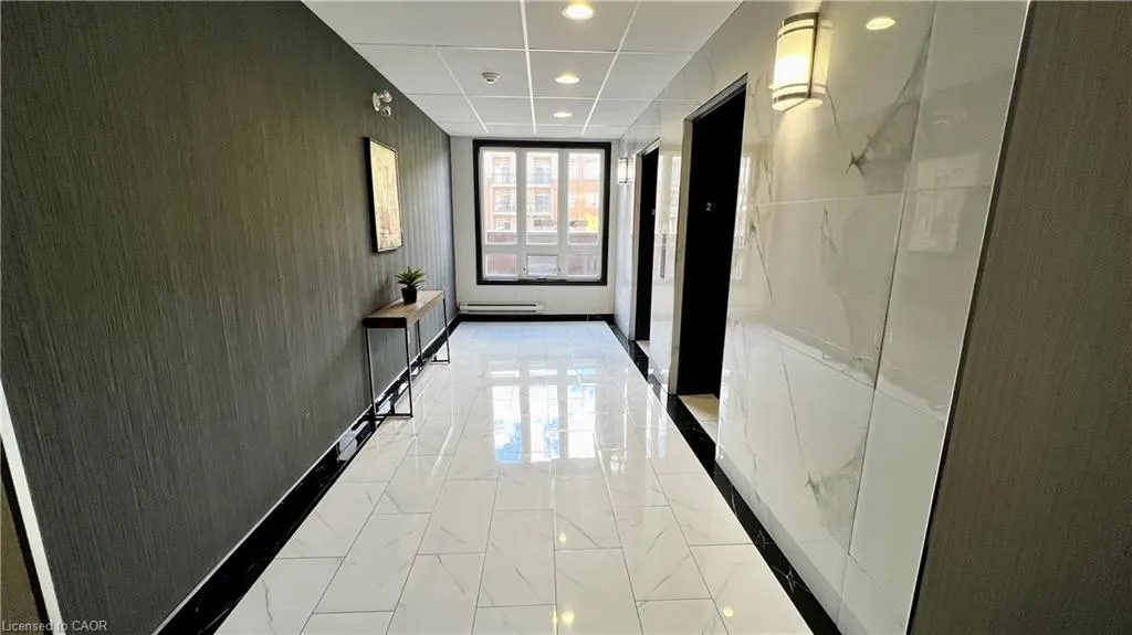 5327 Upper Middle Road, #212