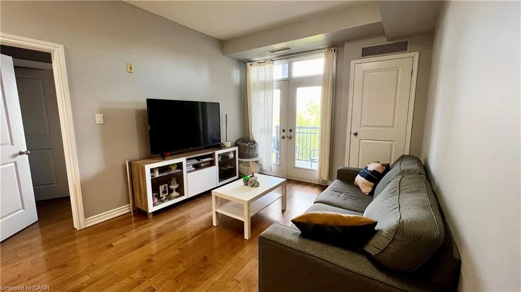 5327 Upper Middle Road, #212