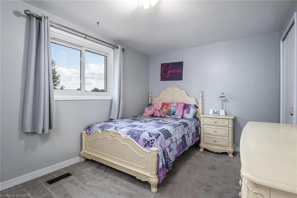 7 Forest Glen Crescent