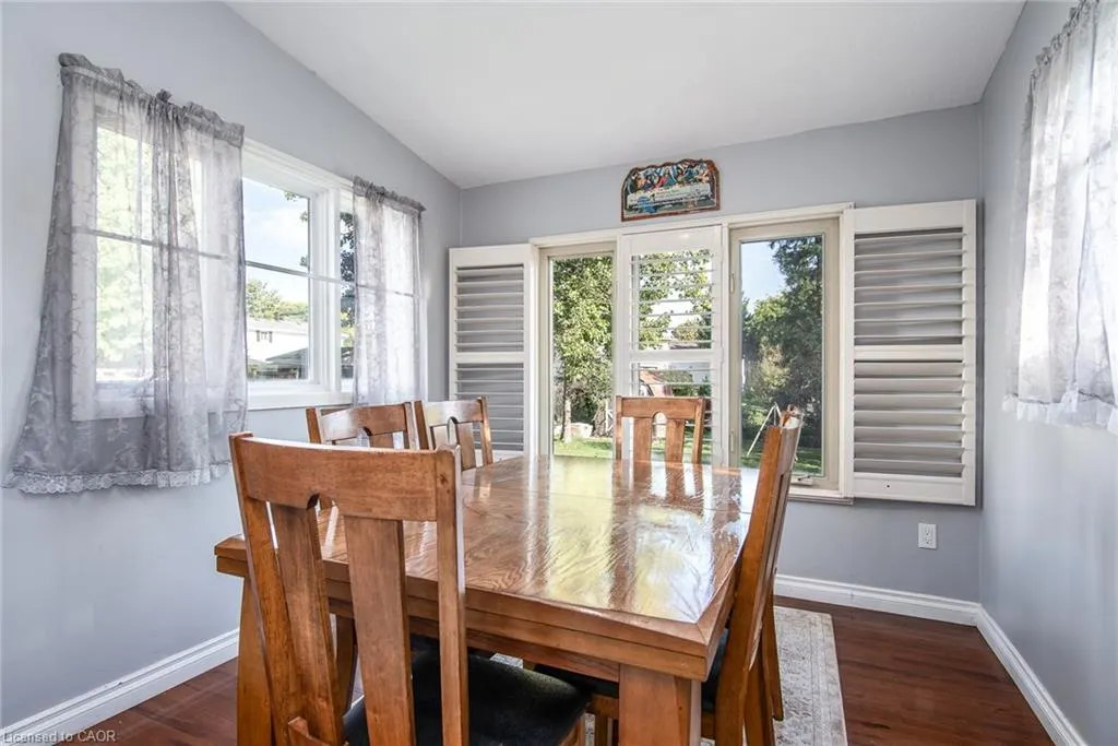 7 Forest Glen Crescent