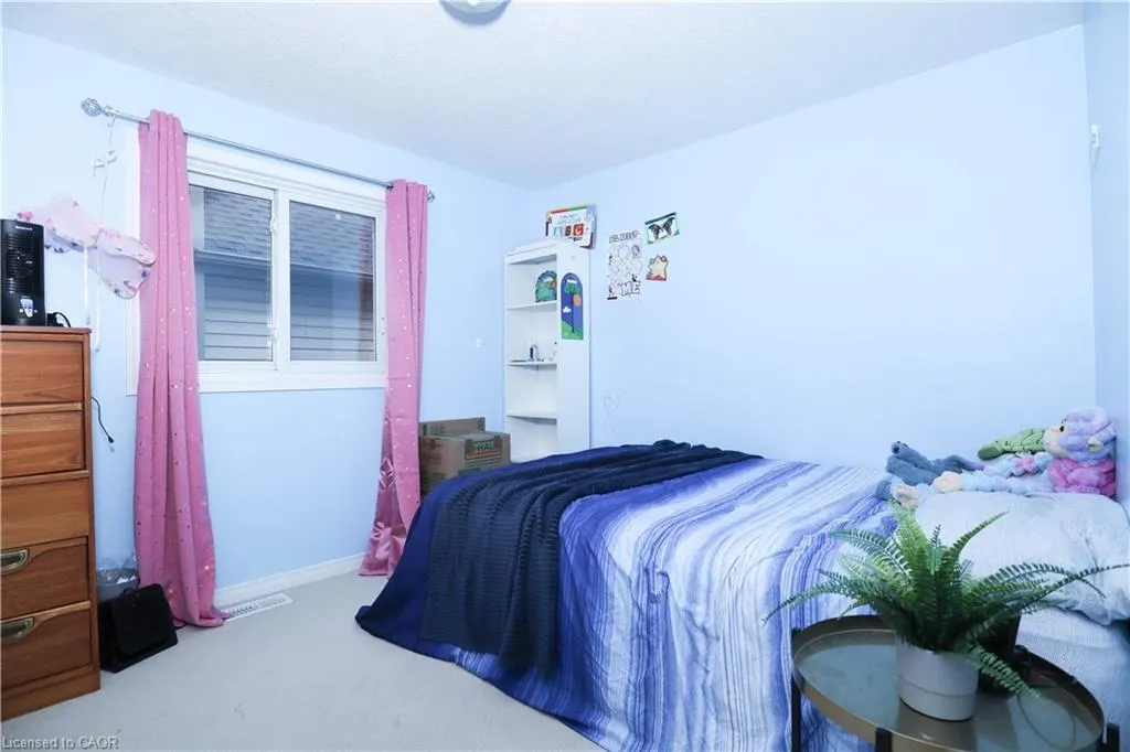 633 Violet Street