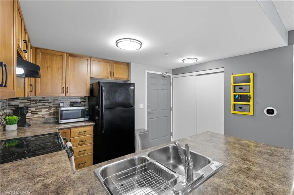 67 Kingsbury Square Square SW, #411