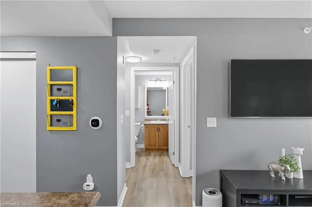67 Kingsbury Square Square SW, #411