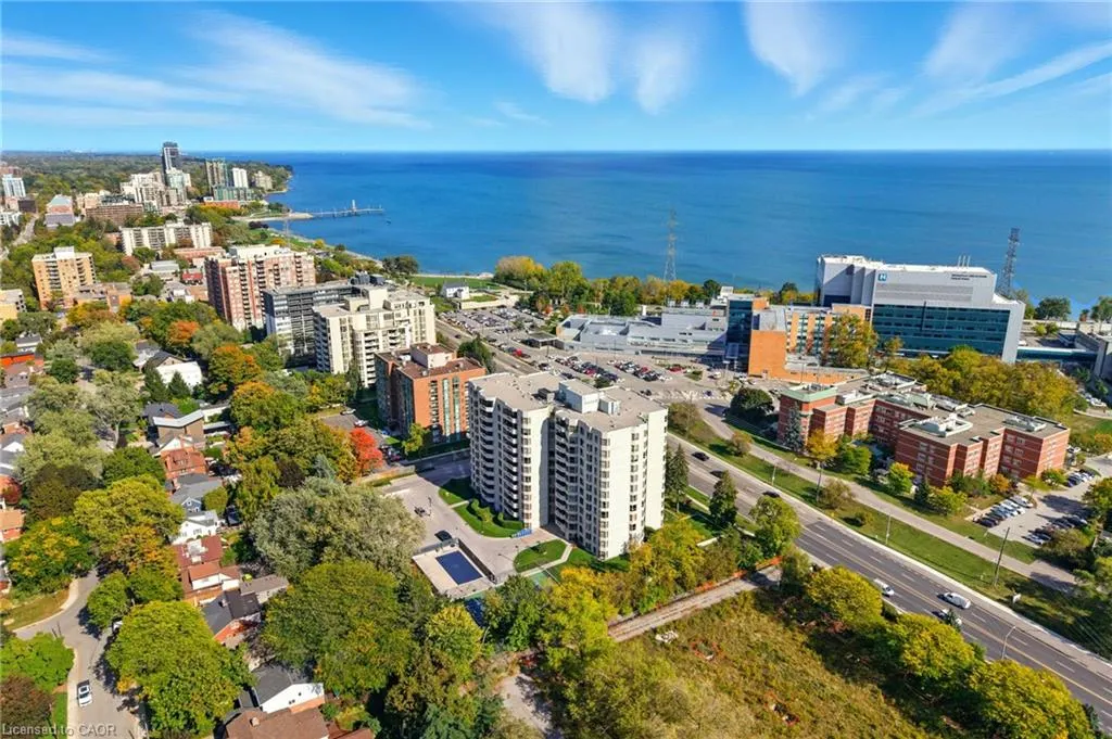 1201 North Shore Boulevard E, #208