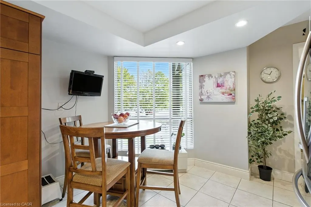 1201 North Shore Boulevard E, #208