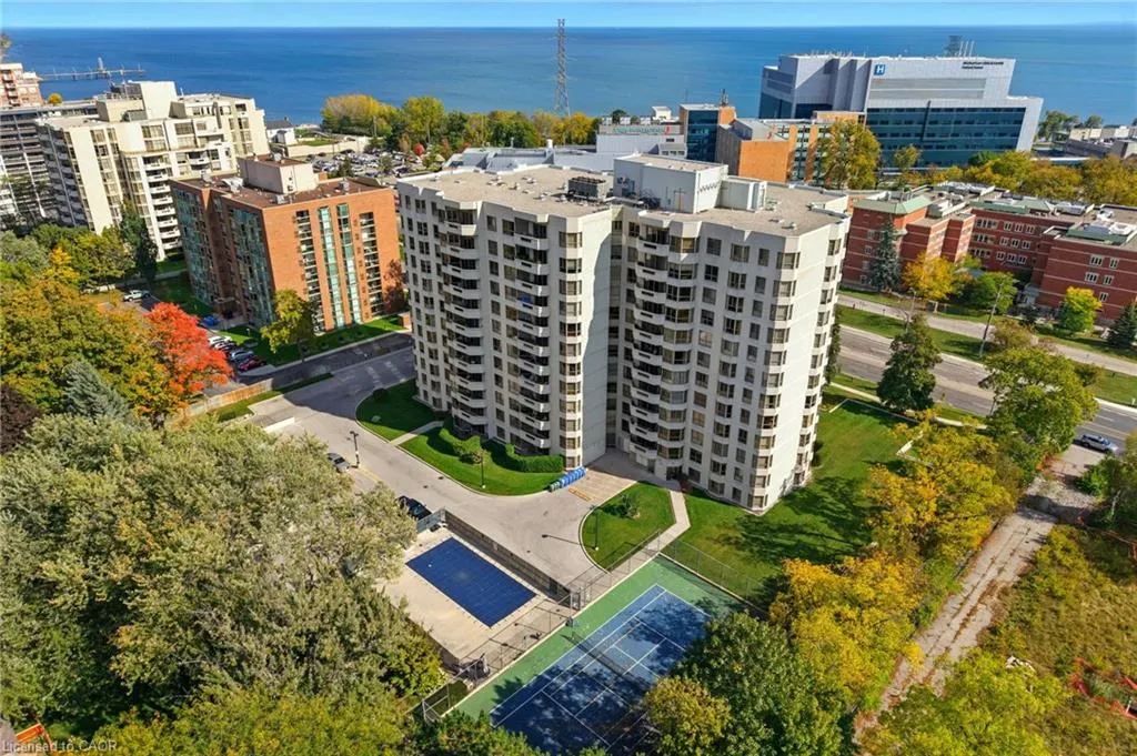 1201 North Shore Boulevard E, #208