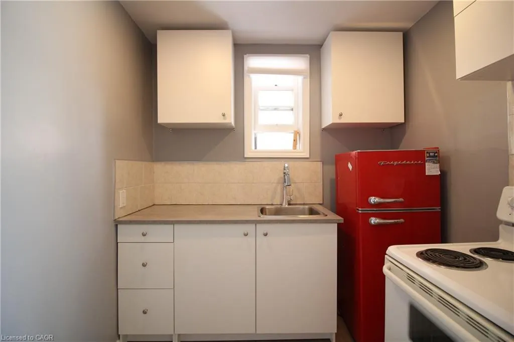 227 James Street N, #2